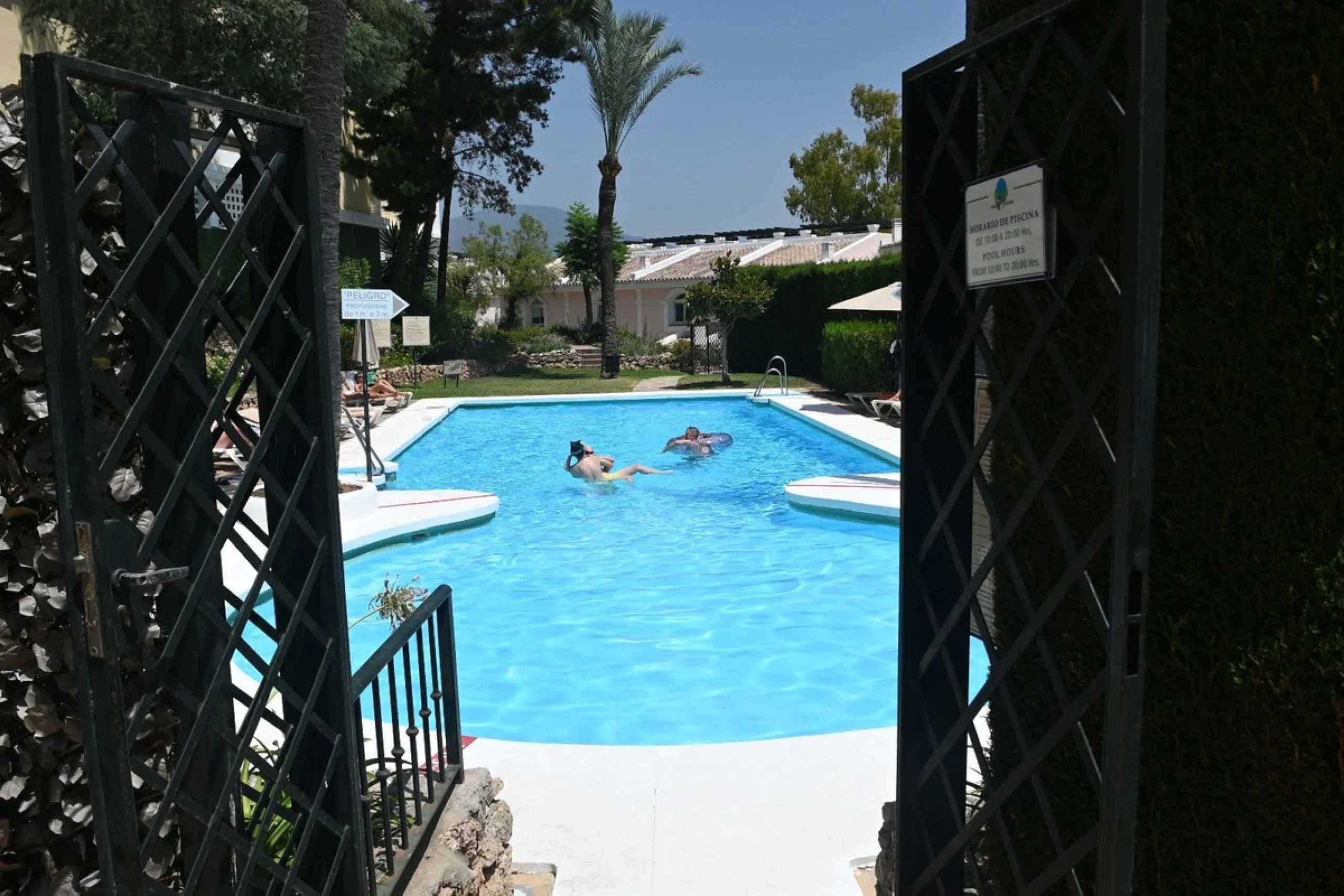 Apartment - Ground Floor Apartment в продаже в Marbella, Málaga. В доме 2 спален и 2 ванных комнат. Площадь дома 96 м²