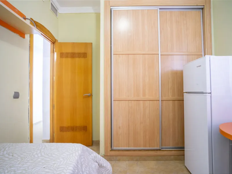 House - Semi-Detached House в продаже в Fuengirola, Málaga. В доме 6 спален и 5 ванных комнат. Площадь дома 276 м²