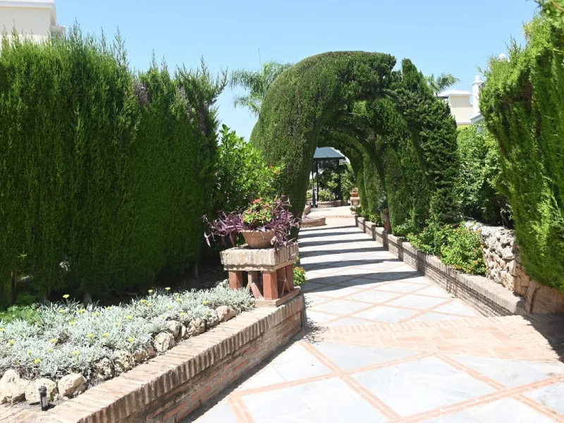 Apartment - Ground Floor Apartment в продаже в Marbella, Málaga. В доме 2 спален и 2 ванных комнат. Площадь дома 96 м²