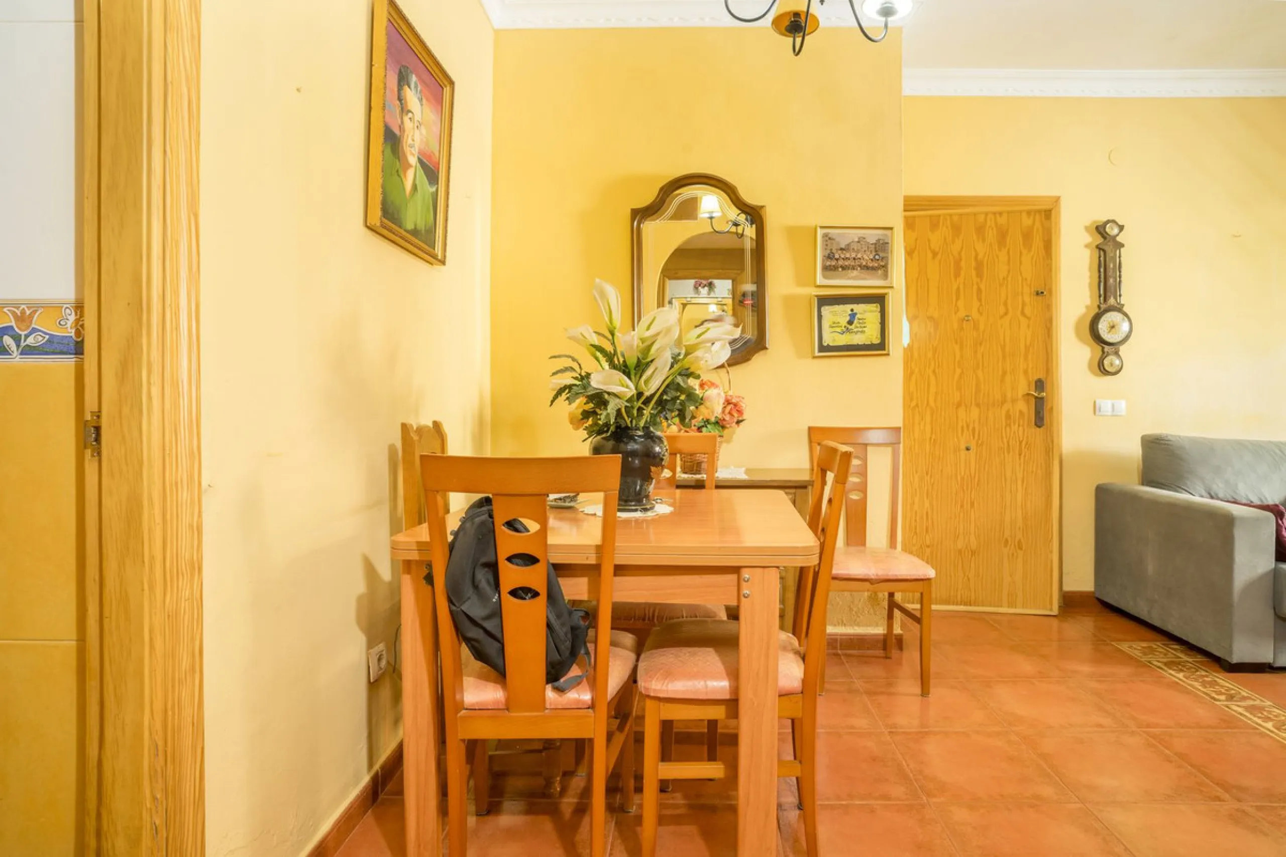 House - Semi-Detached House в продаже в Fuengirola, Málaga. В доме 6 спален и 5 ванных комнат. Площадь дома 276 м²