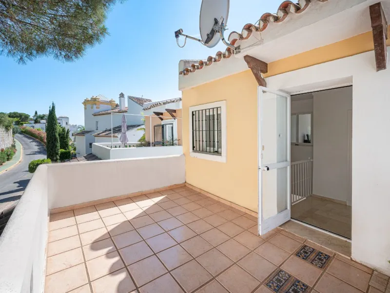 La Quinta Hills, Benahavís – Spacious West-Facing Townhouse