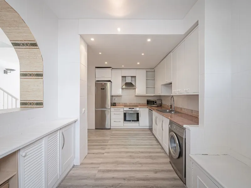 La Quinta Hills, Benahavís – Spacious West-Facing Townhouse