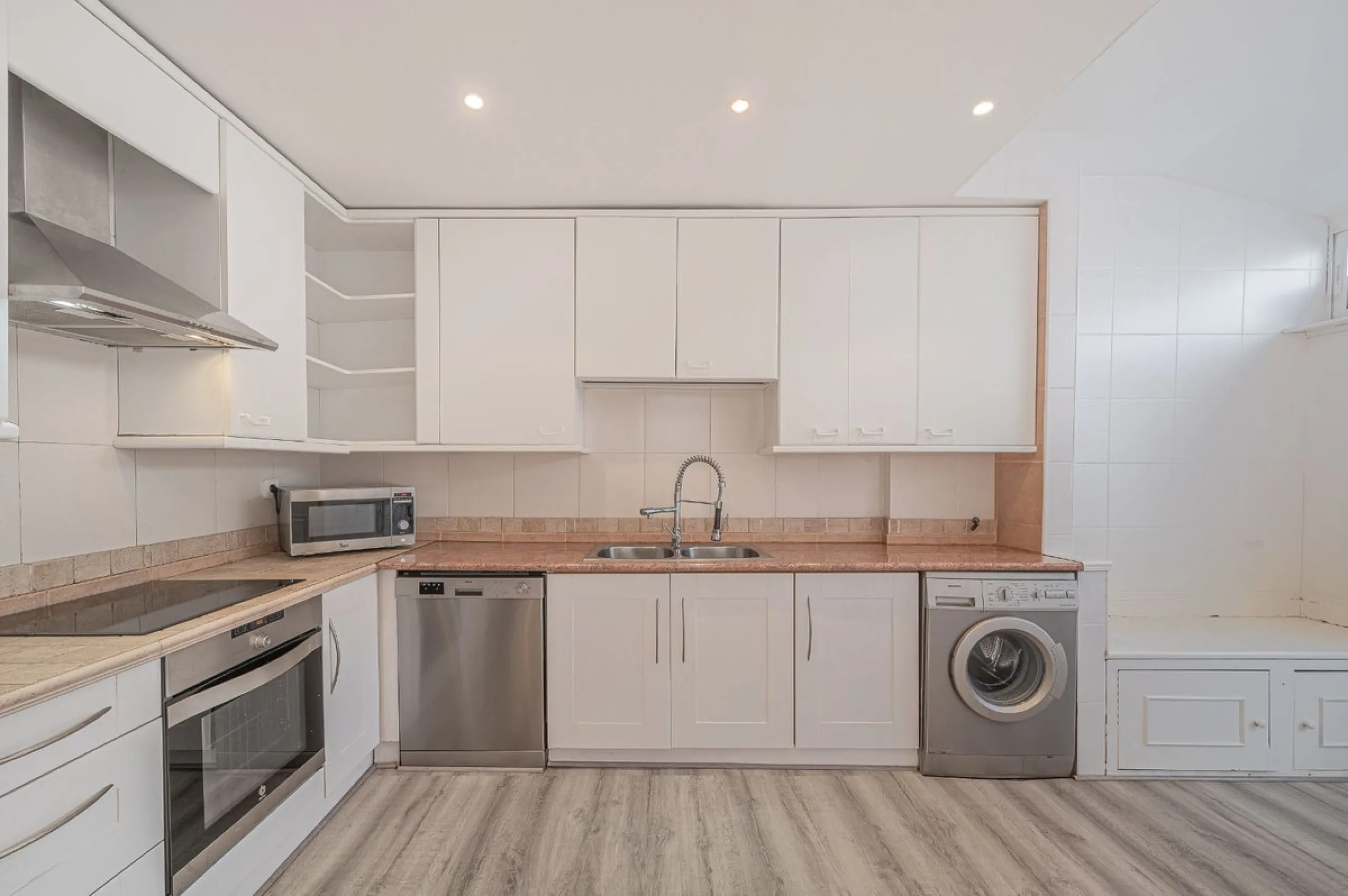 La Quinta Hills, Benahavís – Spacious West-Facing Townhouse