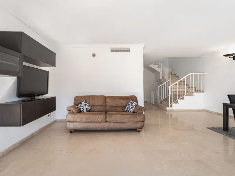 La Quinta Hills, Benahavís – Spacious West-Facing Townhouse