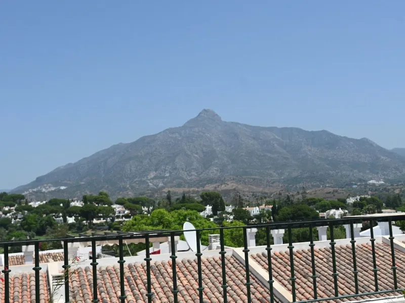Apartment - Ground Floor Apartment в продаже в Marbella, Málaga. В доме 2 спален и 2 ванных комнат. Площадь дома 96 м²