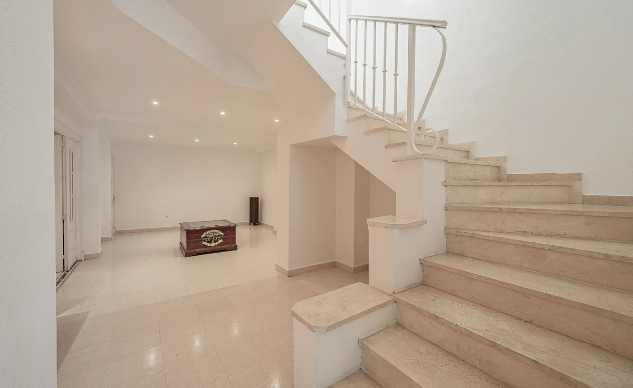 La Quinta Hills, Benahavís – Spacious West-Facing Townhouse