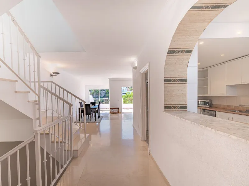 La Quinta Hills, Benahavís – Spacious West-Facing Townhouse