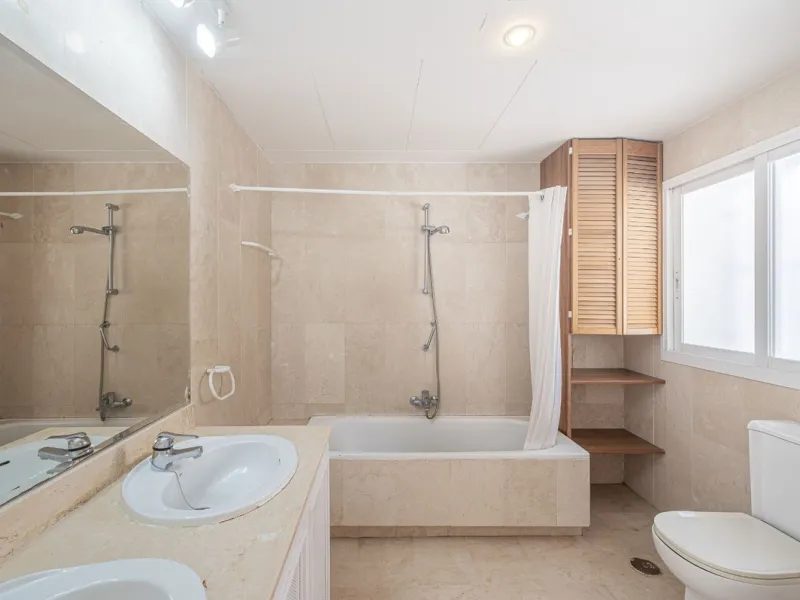 La Quinta Hills, Benahavís – Spacious West-Facing Townhouse