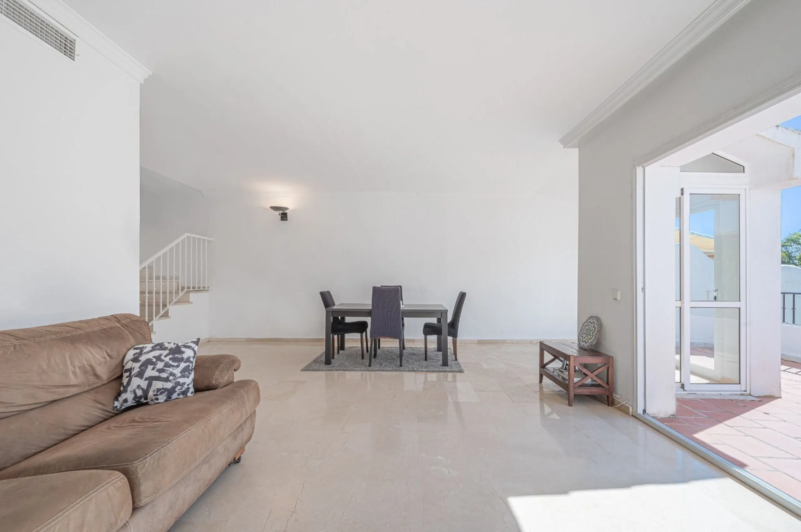 La Quinta Hills, Benahavís – Spacious West-Facing Townhouse