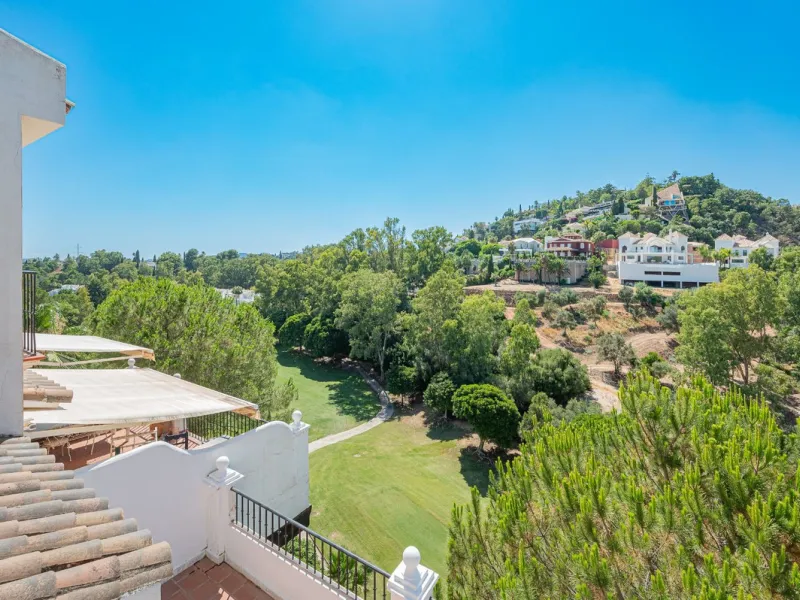 La Quinta Hills, Benahavís – Spacious West-Facing Townhouse