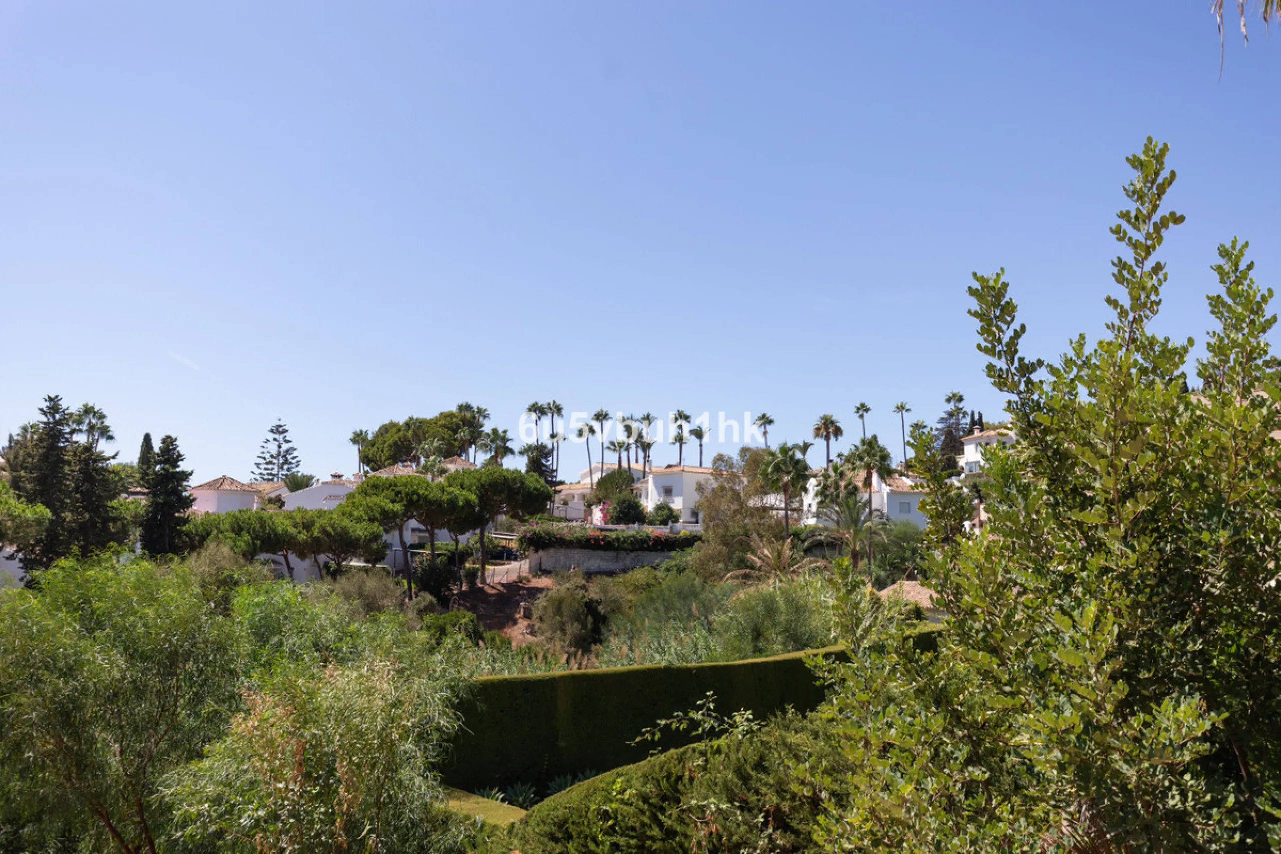 1,000 m² Plot Ready to Build – Villa with Pool, Parking & Gardens