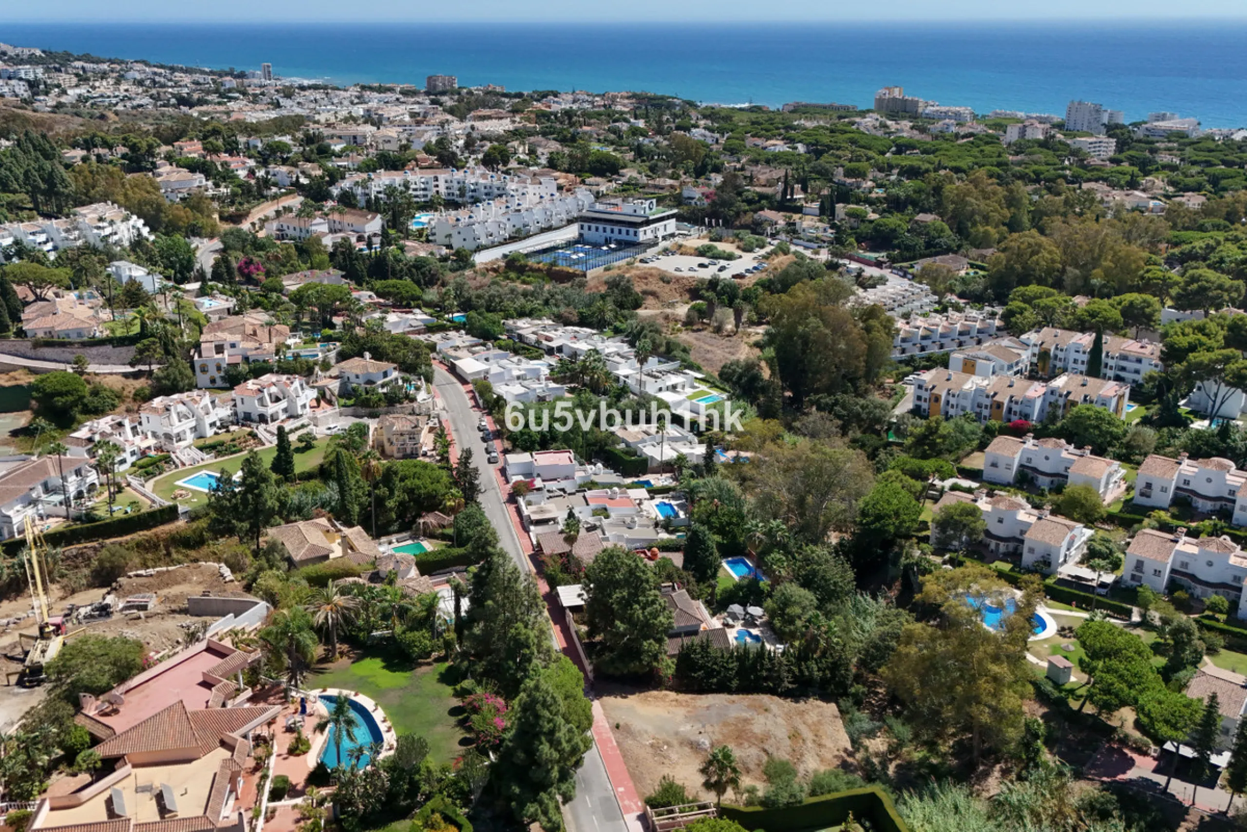 1,000 m² Plot Ready to Build – Villa with Pool, Parking & Gardens