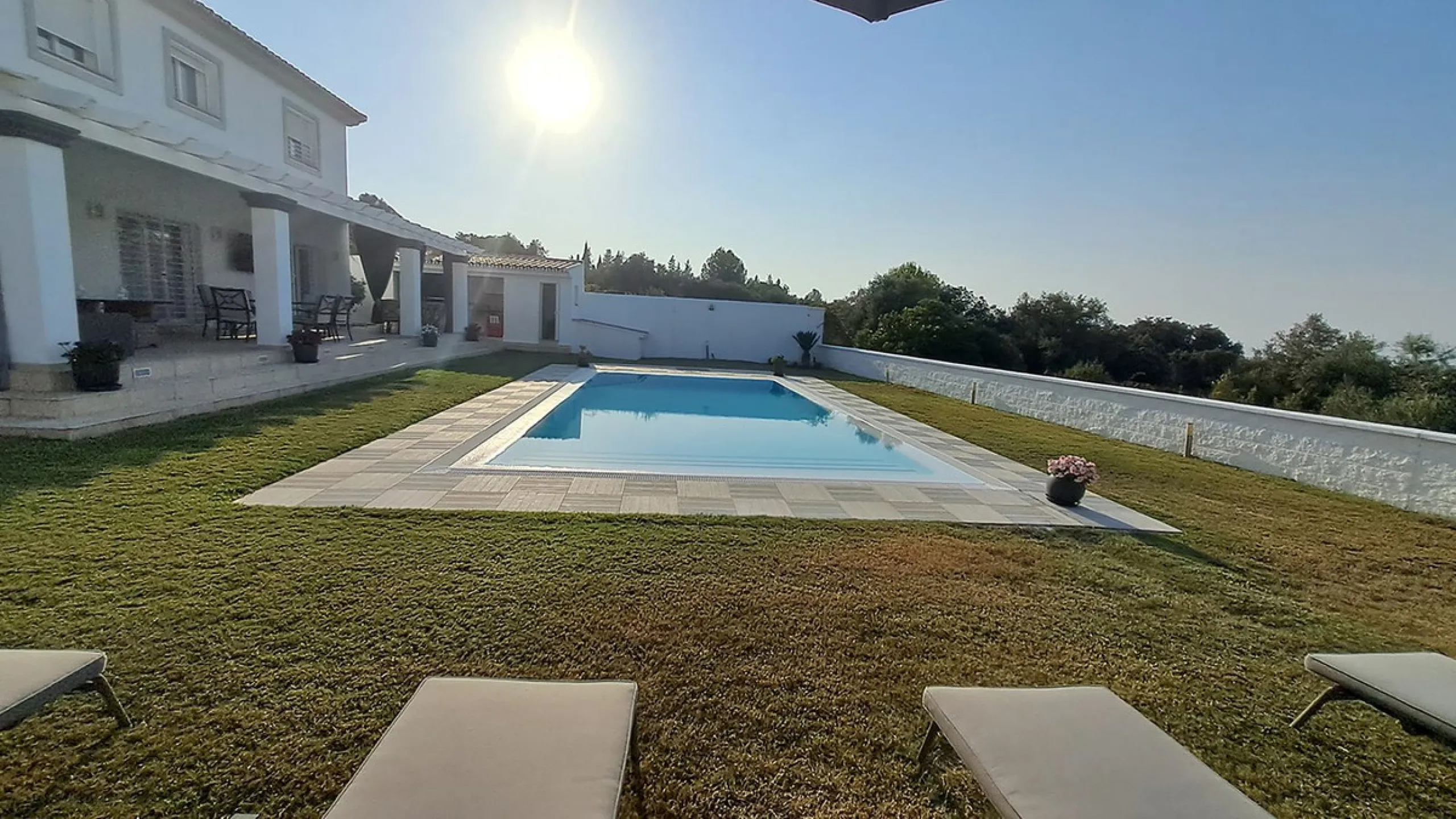 Современная вилла с панорамным видом в Альаурин-эль-Гранде