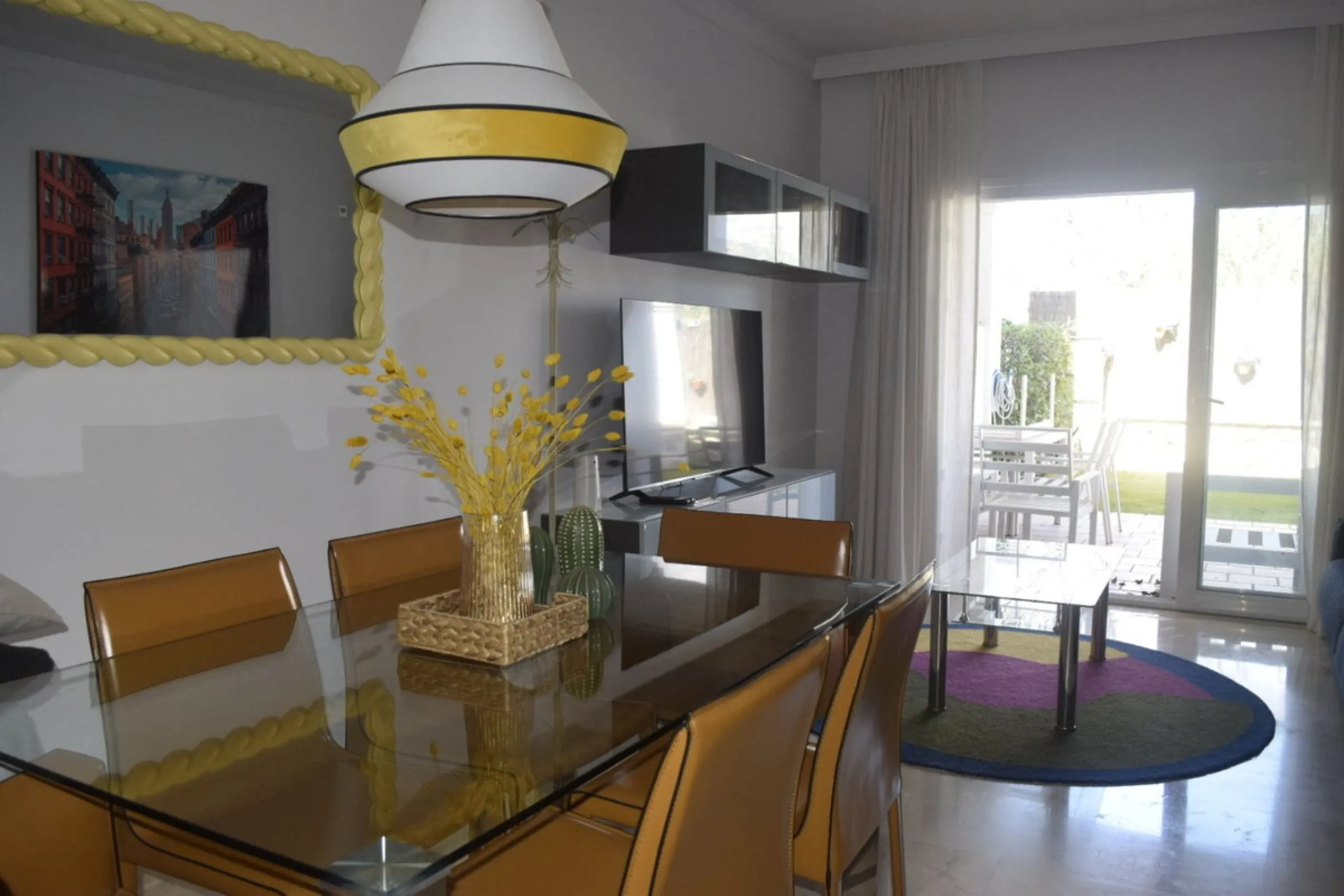 Apartment - Ground Floor Apartment в продаже в Marbella, Málaga. В доме 2 спален и 2 ванных комнат. Площадь дома 96 м²