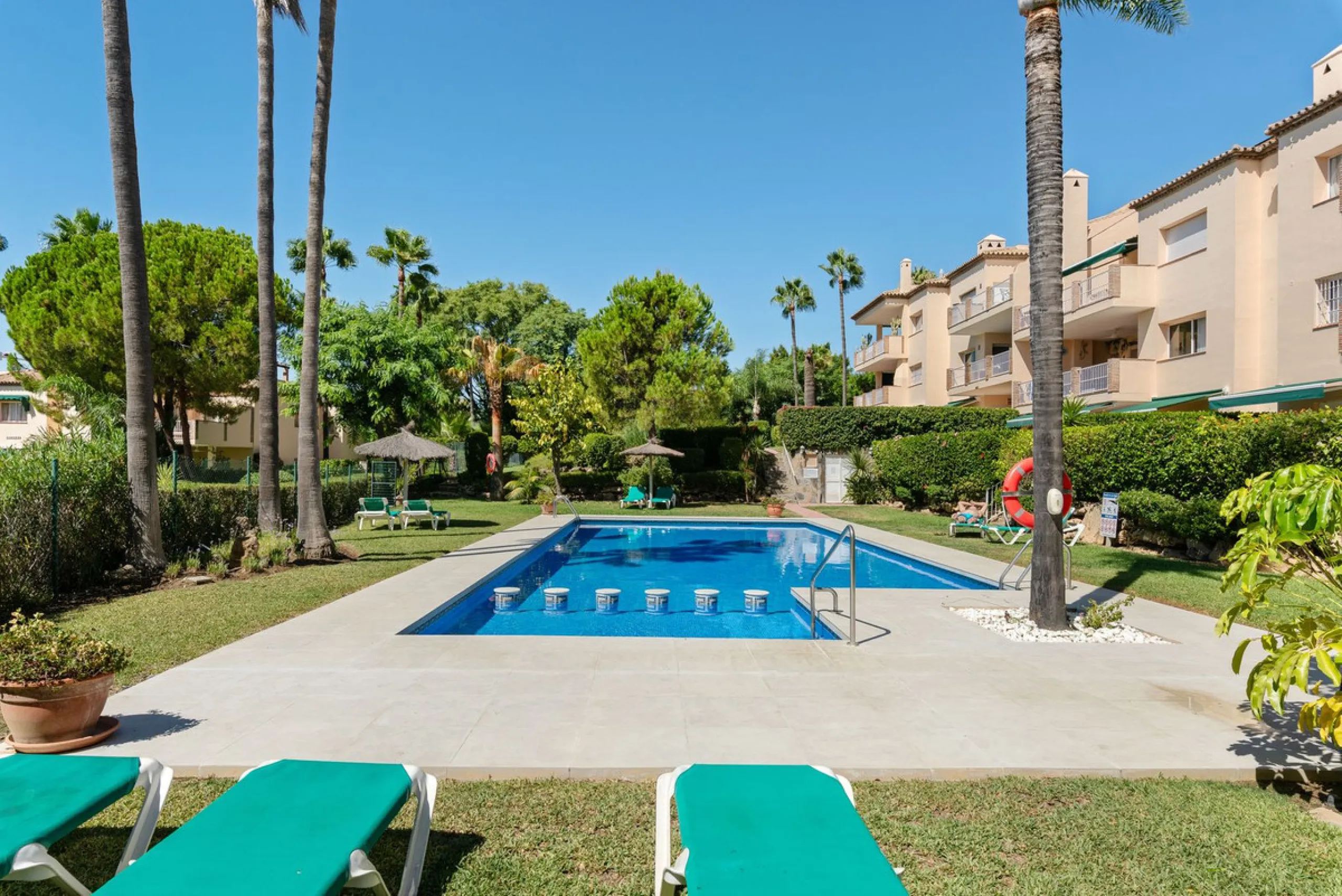 This stunning, fully furnished ground floor apartment offers 3 bedrooms and 2 bathrooms, located within a secure, gated development of just 18 residences. Residents enjoy access to two pristine swimming pools and beautifully maintained communal gardens.