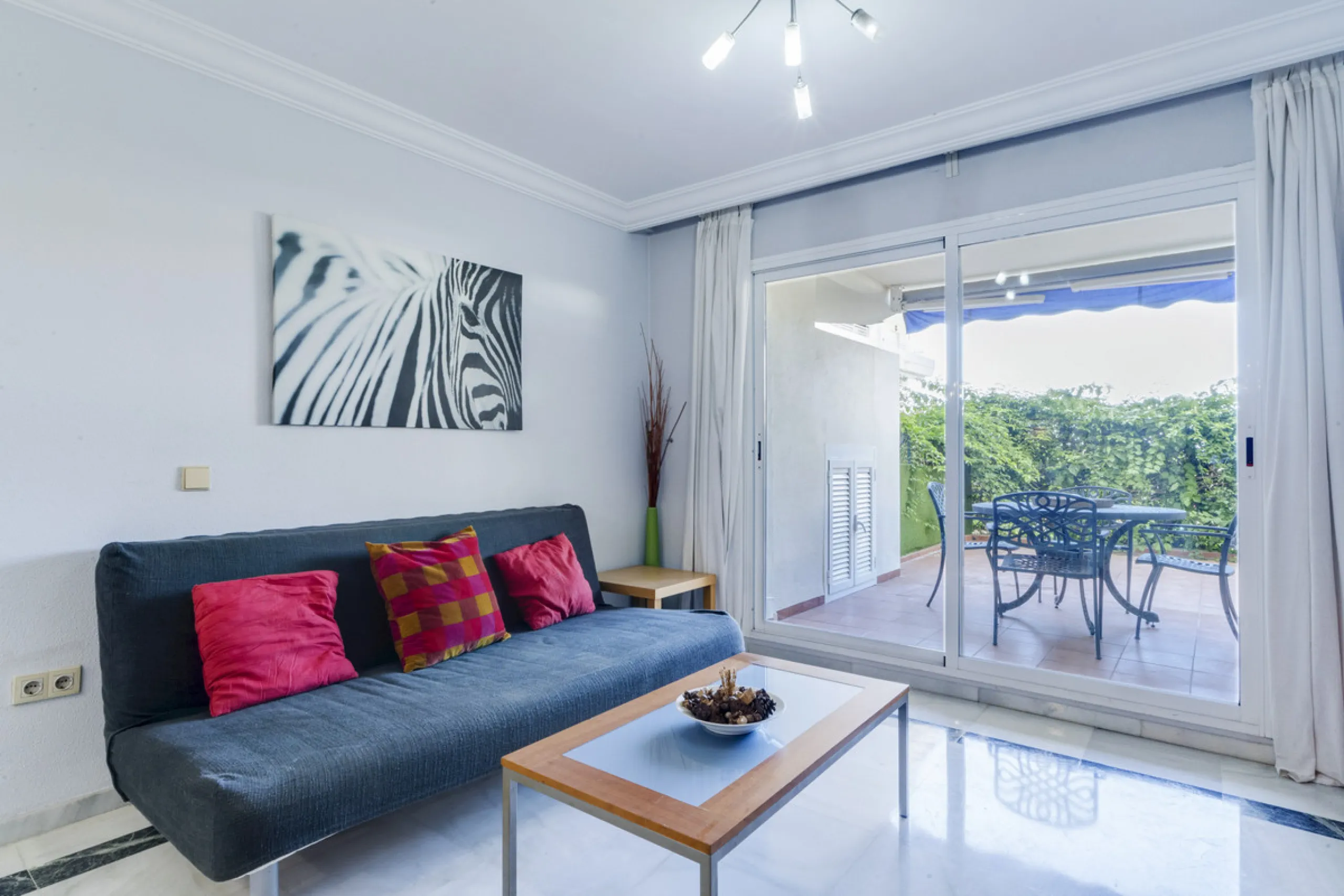 Situated within the prestigious Costa Nagüeles II gated community on the renowned Marbella Golden Mile, this ground floor apartment combines quality and lifestyle in one of the most sought-after locations on the Costa Del Sol. Offering an exceptional Medi