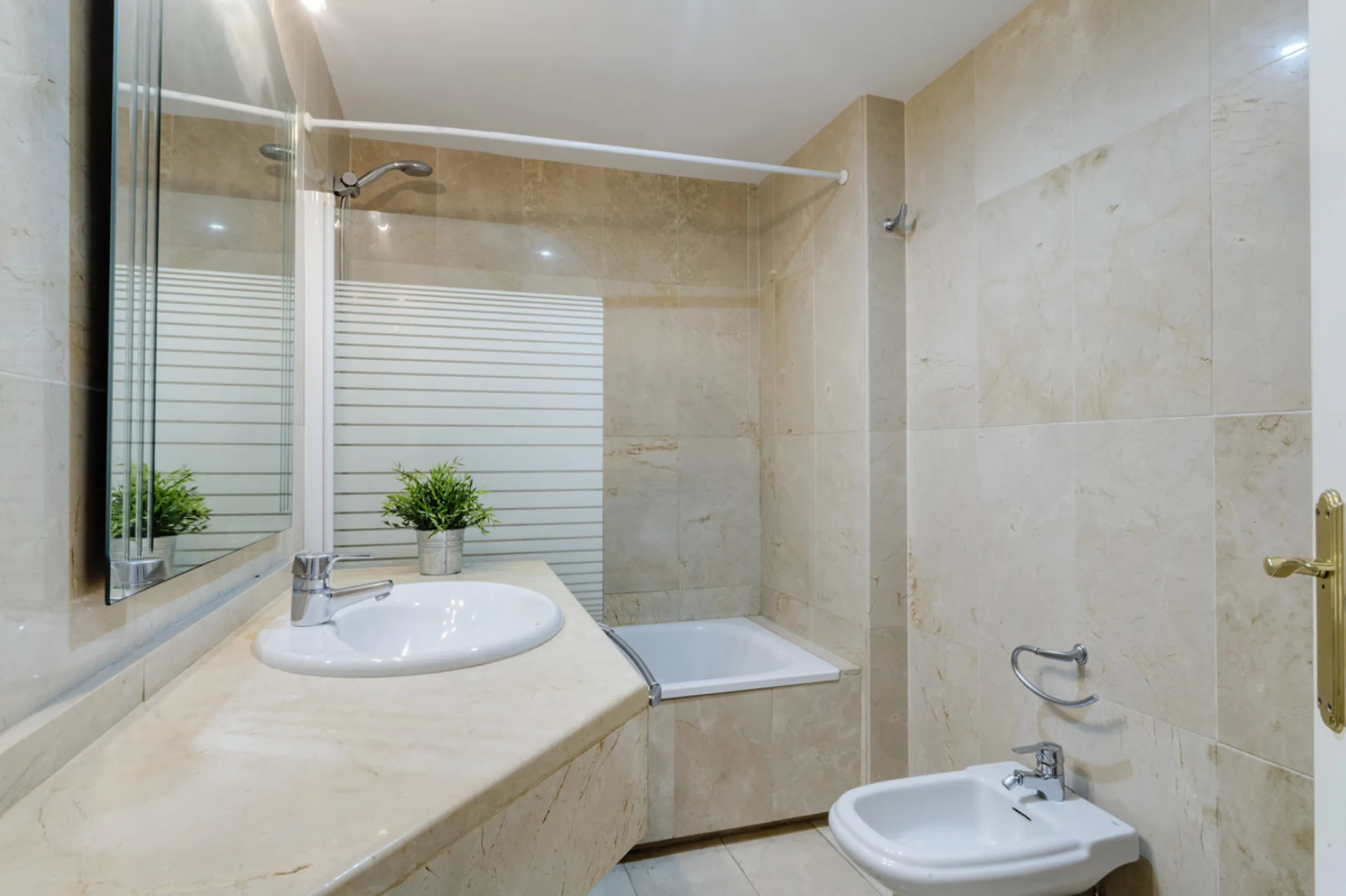 Situated within the prestigious Costa Nagüeles II gated community on the renowned Marbella Golden Mile, this ground floor apartment combines quality and lifestyle in one of the most sought-after locations on the Costa Del Sol. Offering an exceptional Medi