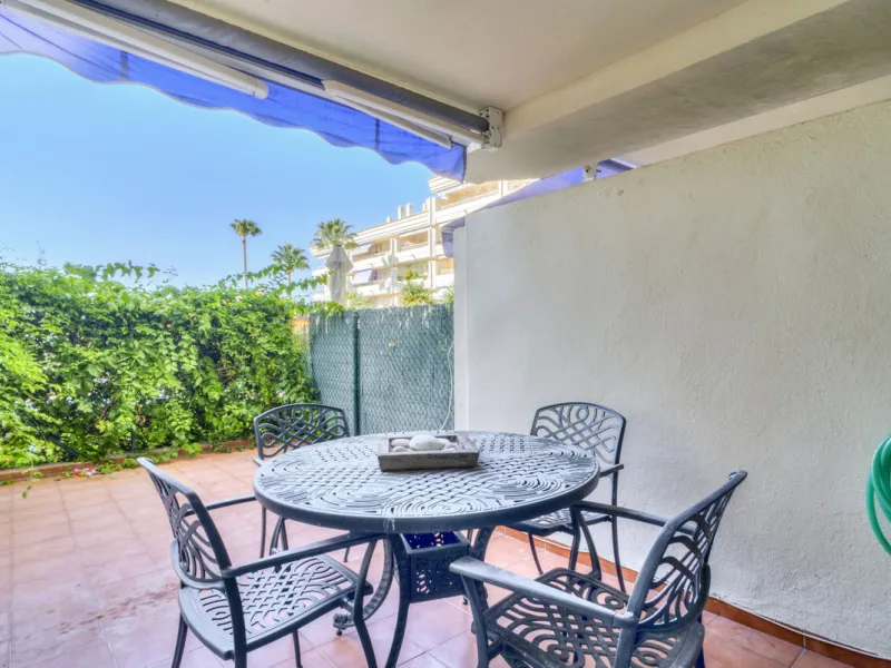 Situated within the prestigious Costa Nagüeles II gated community on the renowned Marbella Golden Mile, this ground floor apartment combines quality and lifestyle in one of the most sought-after locations on the Costa Del Sol. Offering an exceptional Medi