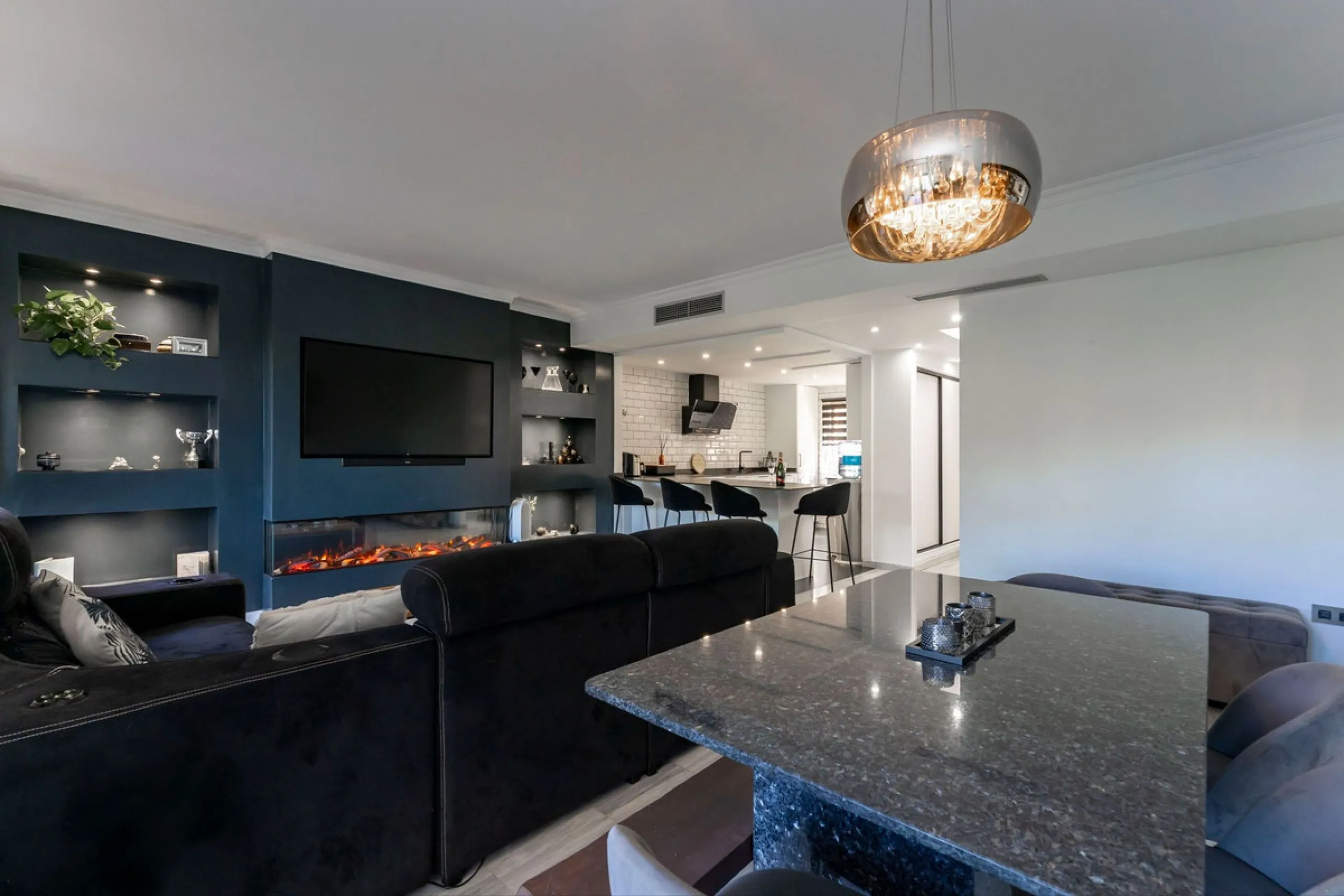 House - Townhouse в продаже в Alhaurín el Grande, Málaga. В доме 3 спален и 3 ванных комнат. Площадь дома 145 м²