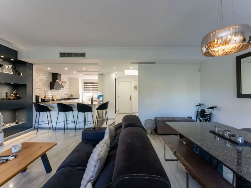 House - Townhouse в продаже в Alhaurín el Grande, Málaga. В доме 3 спален и 3 ванных комнат. Площадь дома 145 м²