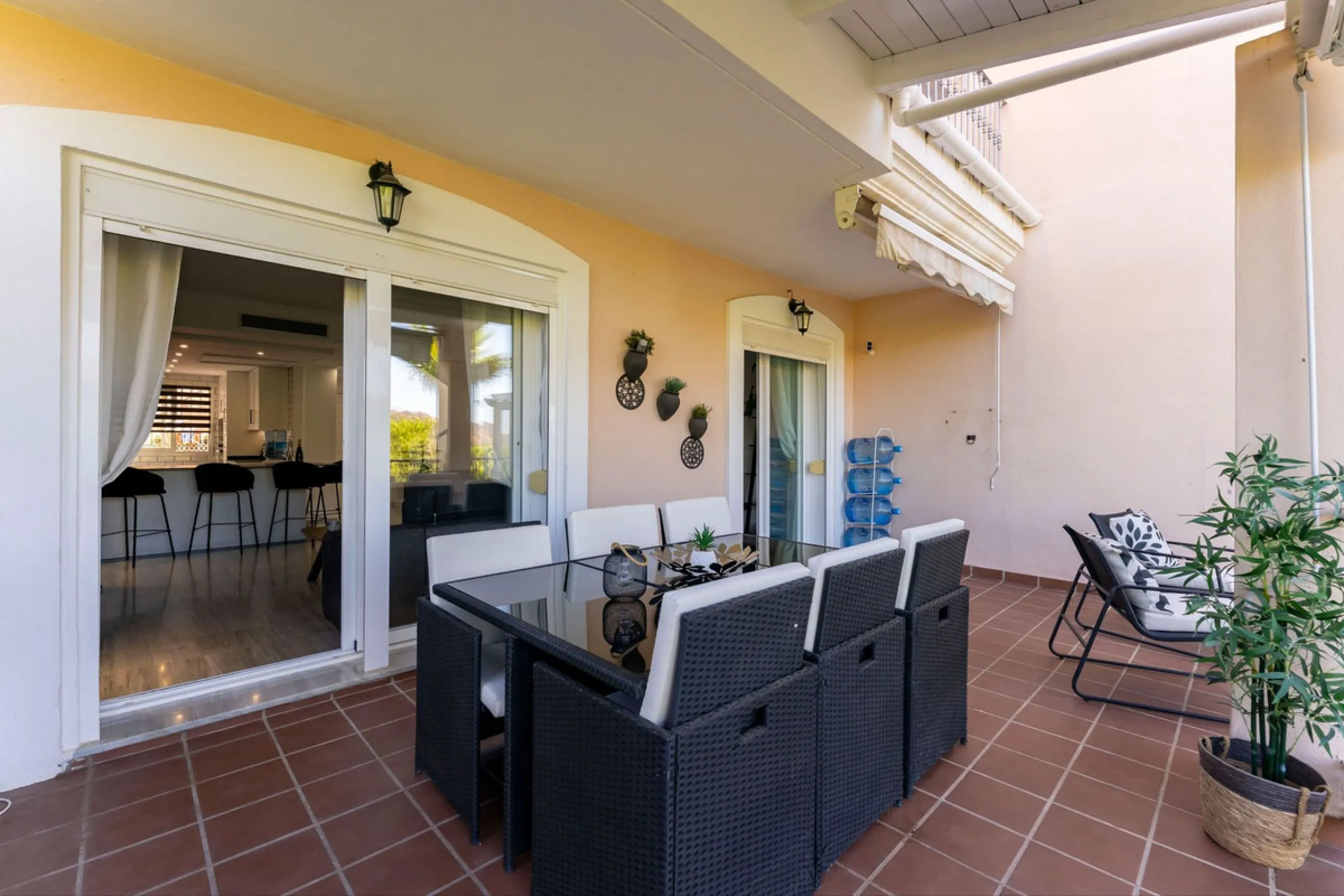 House - Townhouse в продаже в Alhaurín el Grande, Málaga. В доме 3 спален и 3 ванных комнат. Площадь дома 145 м²