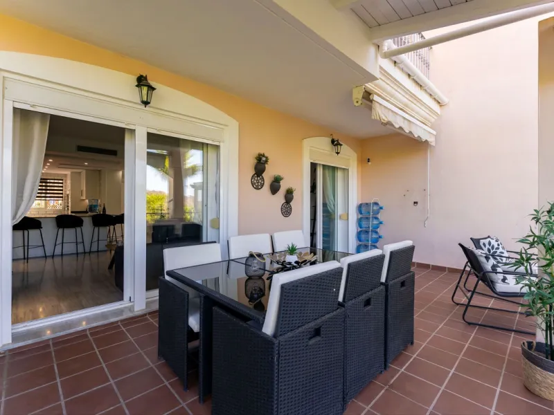 House - Townhouse в продаже в Alhaurín el Grande, Málaga. В доме 3 спален и 3 ванных комнат. Площадь дома 145 м²