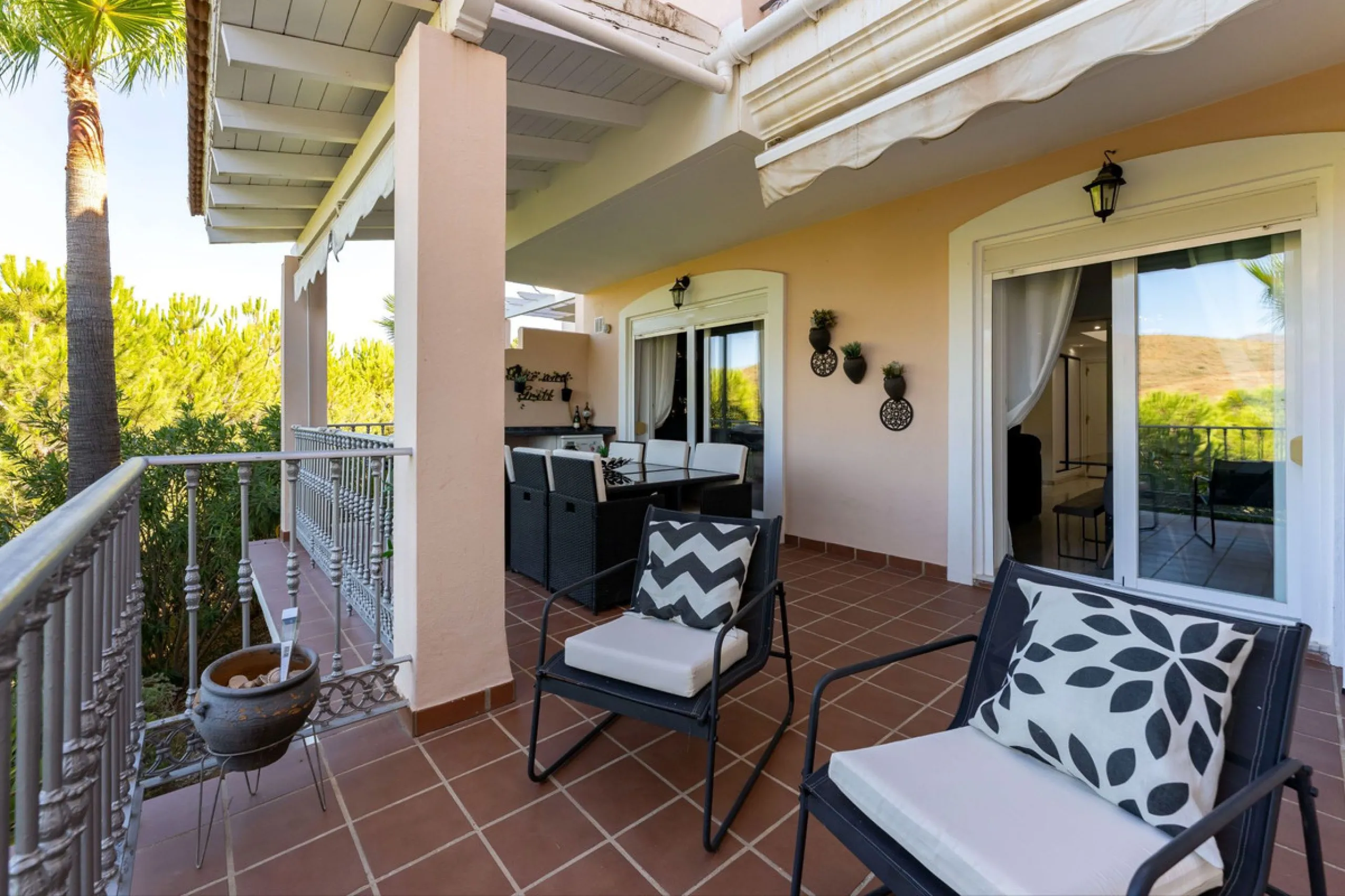House - Townhouse в продаже в Alhaurín el Grande, Málaga. В доме 3 спален и 3 ванных комнат. Площадь дома 145 м²