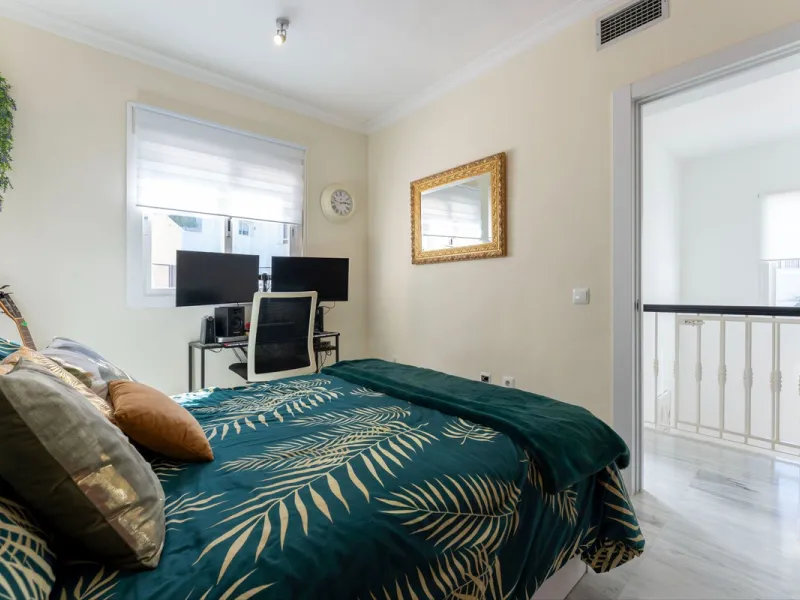 House - Townhouse в продаже в Alhaurín el Grande, Málaga. В доме 3 спален и 3 ванных комнат. Площадь дома 145 м²