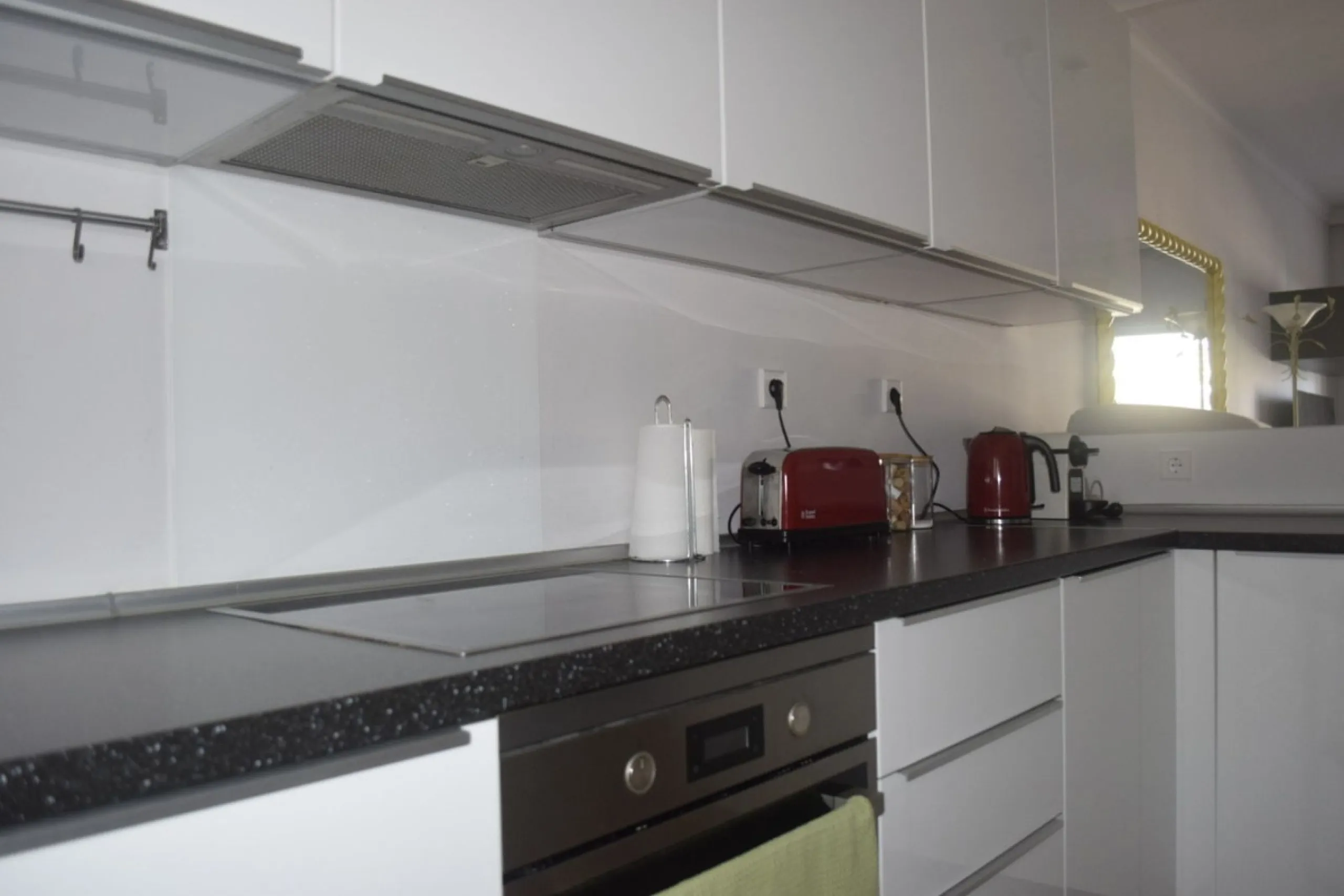 Apartment - Ground Floor Apartment в продаже в Marbella, Málaga. В доме 2 спален и 2 ванных комнат. Площадь дома 96 м²
