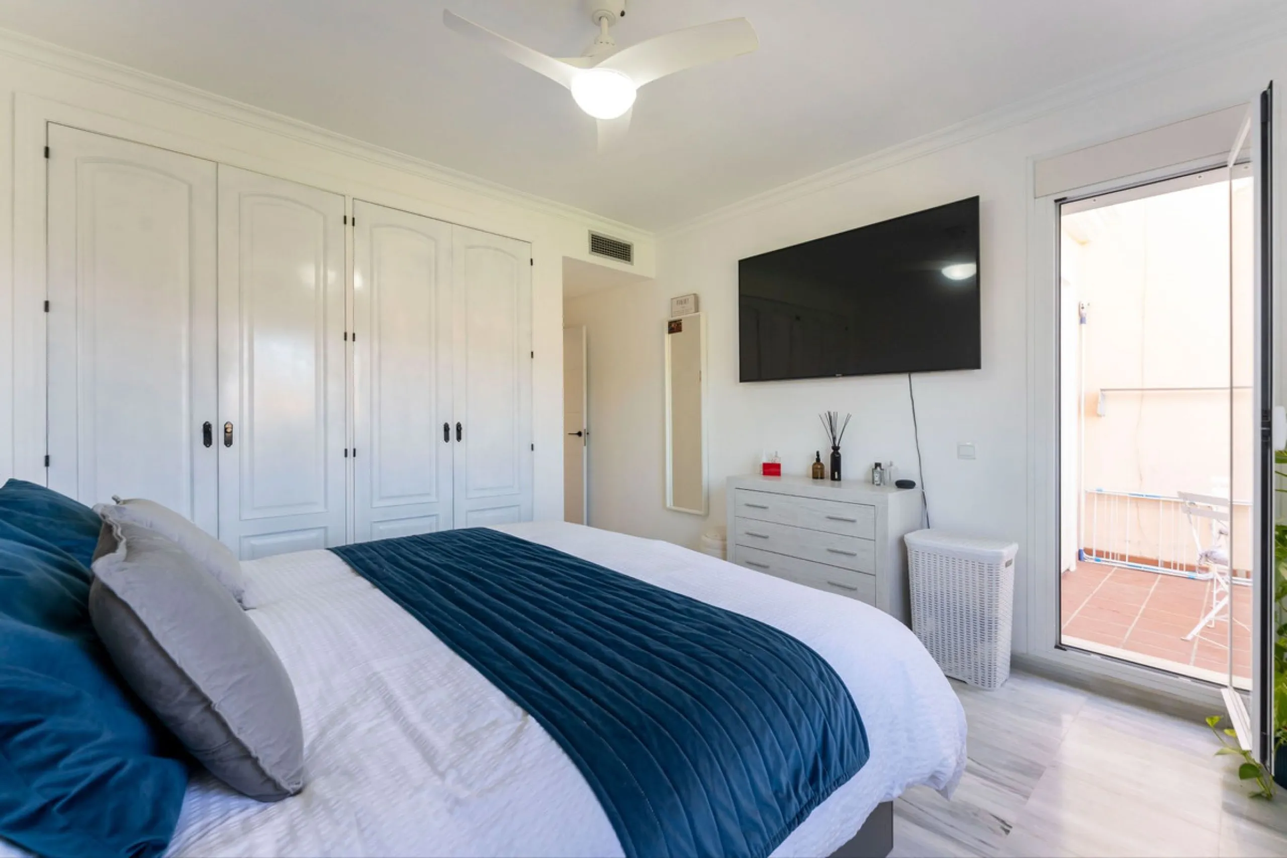 House - Townhouse в продаже в Alhaurín el Grande, Málaga. В доме 3 спален и 3 ванных комнат. Площадь дома 145 м²