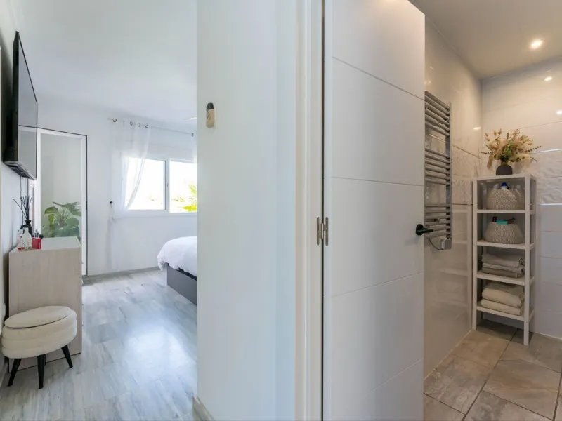 House - Townhouse в продаже в Alhaurín el Grande, Málaga. В доме 3 спален и 3 ванных комнат. Площадь дома 145 м²