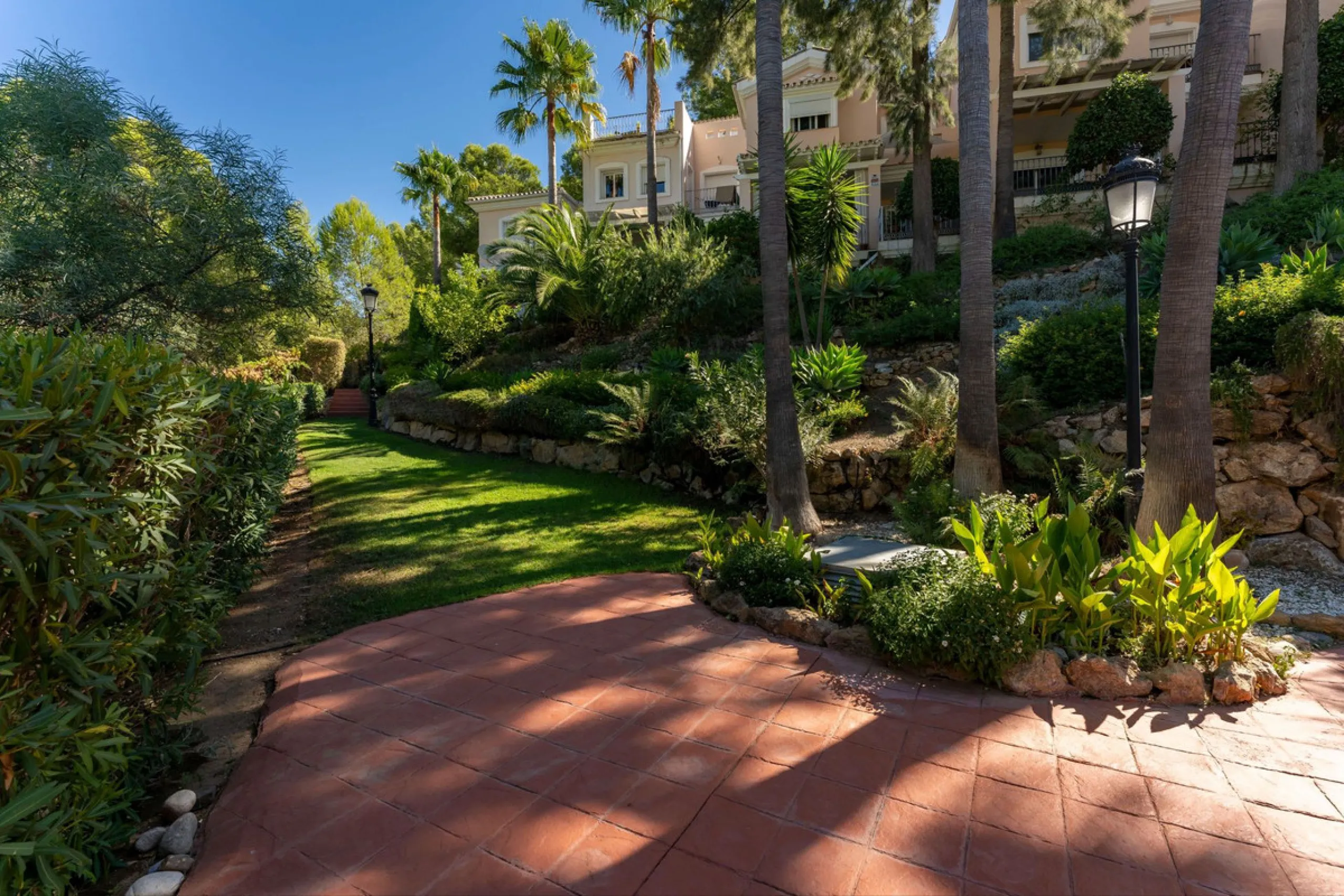 House - Townhouse в продаже в Alhaurín el Grande, Málaga. В доме 3 спален и 3 ванных комнат. Площадь дома 145 м²