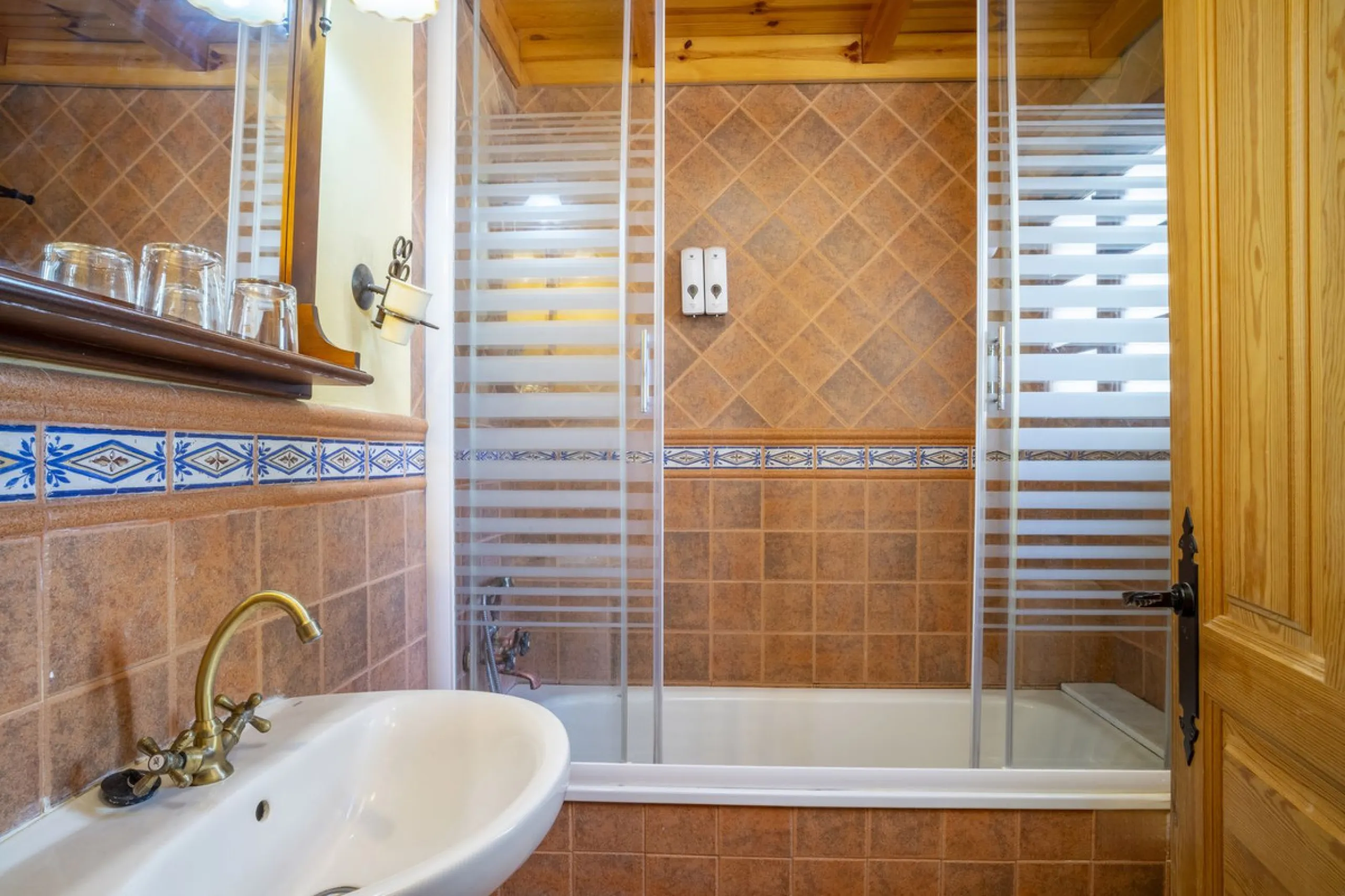 Make your dream a reality: Mill-Hotel in the Serranía de Ronda awaits its next chapter.