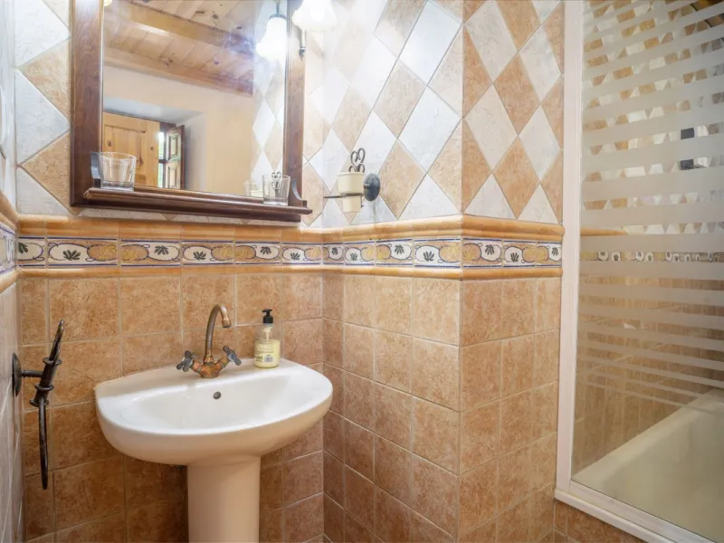 Make your dream a reality: Mill-Hotel in the Serranía de Ronda awaits its next chapter.