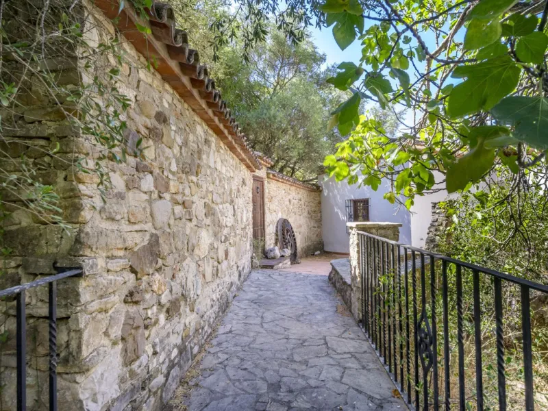 Make your dream a reality: Mill-Hotel in the Serranía de Ronda awaits its next chapter.