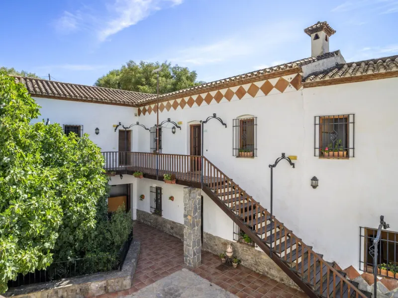 Make your dream a reality: Mill-Hotel in the Serranía de Ronda awaits its next chapter.