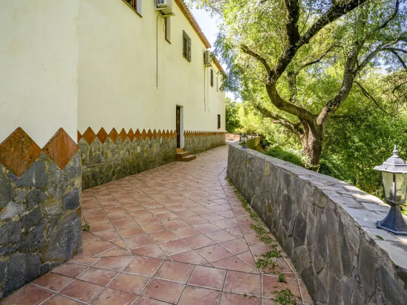 Make your dream a reality: Mill-Hotel in the Serranía de Ronda awaits its next chapter.