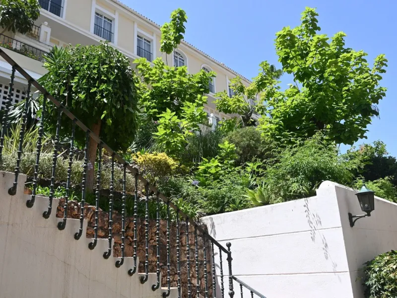 Apartment - Ground Floor Apartment в продаже в Marbella, Málaga. В доме 2 спален и 2 ванных комнат. Площадь дома 96 м²