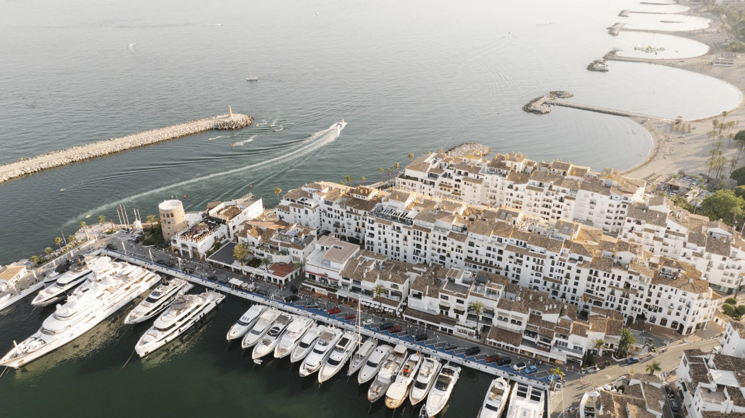 IN THE HEART OF PUERTO BANUS
