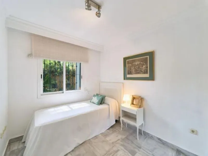 Апартамент нижний этаж, Marbella, Costa del Sol