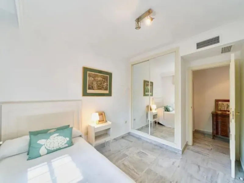 Апартамент нижний этаж, Marbella, Costa del Sol