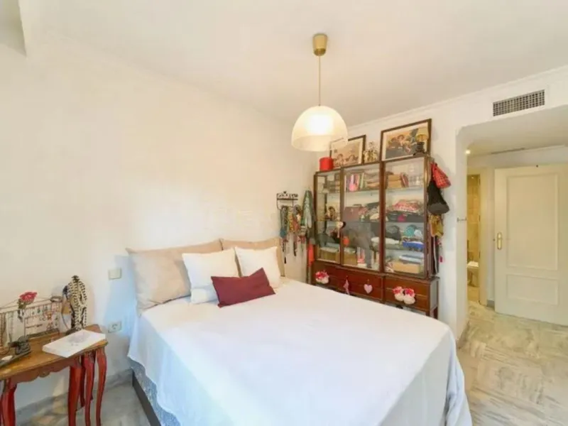 Апартамент нижний этаж, Marbella, Costa del Sol