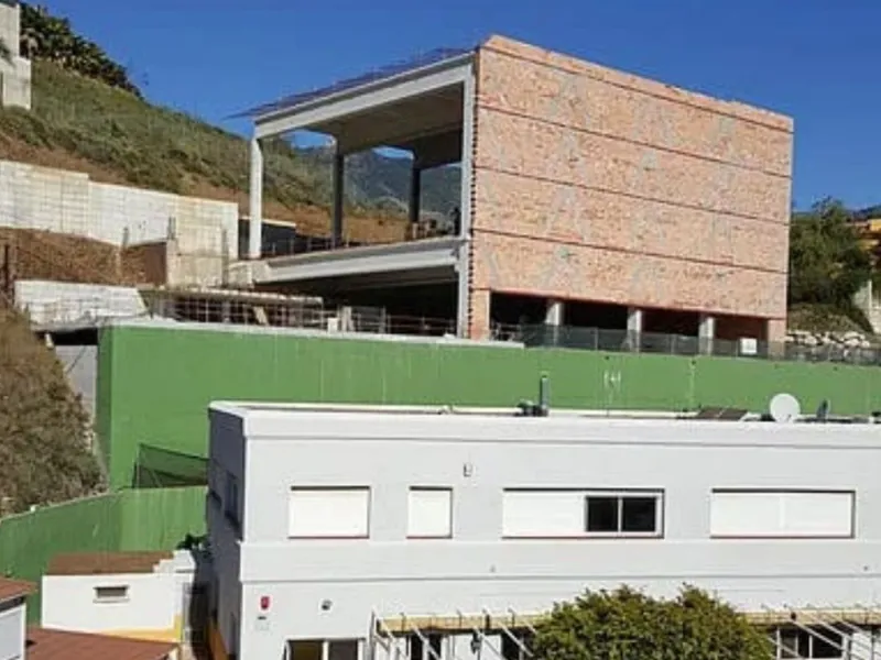 Exceptional Investment Opportunity – Multi-Use Development in Benalmádena