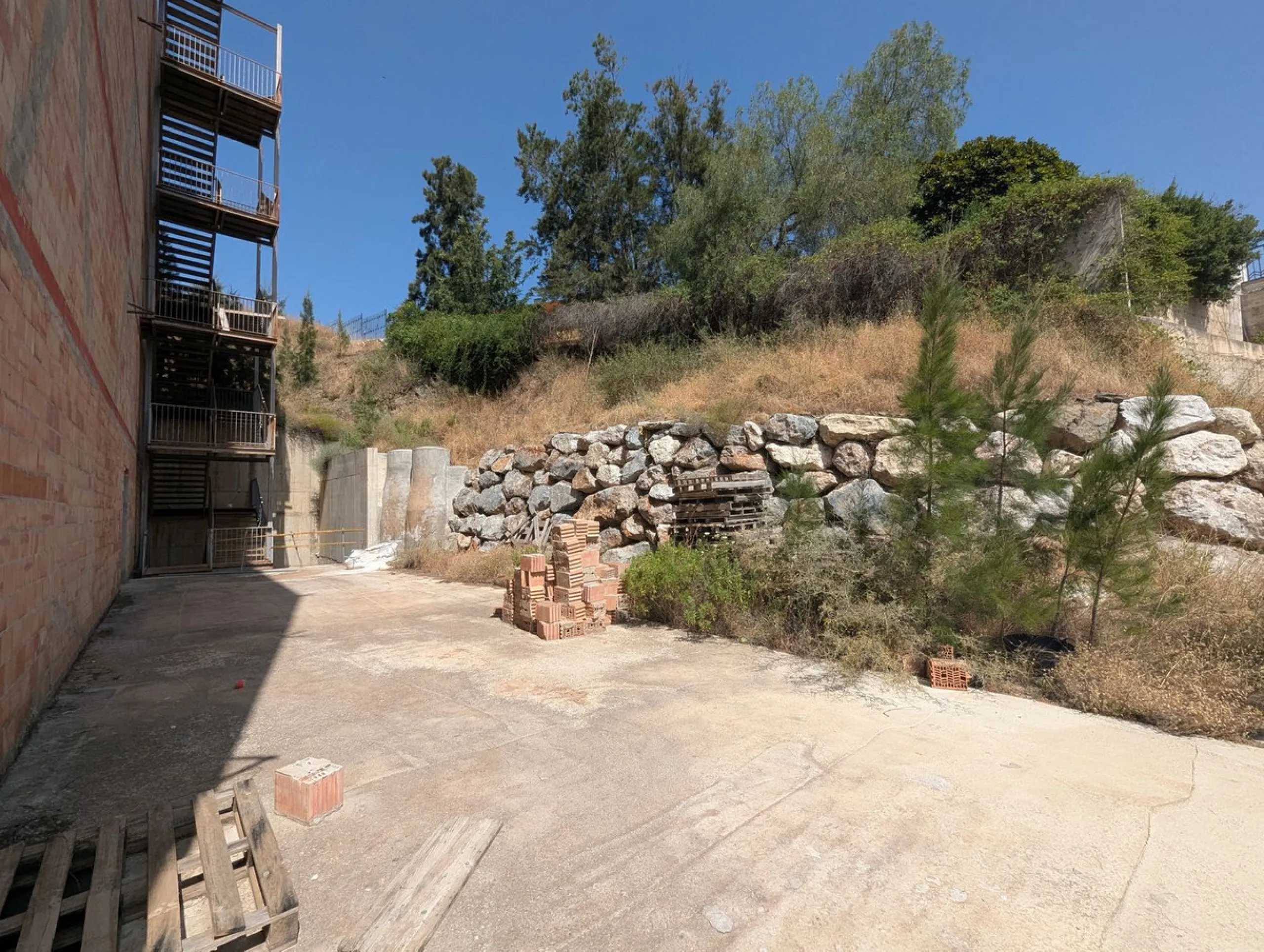 Exceptional Investment Opportunity – Multi-Use Development in Benalmádena