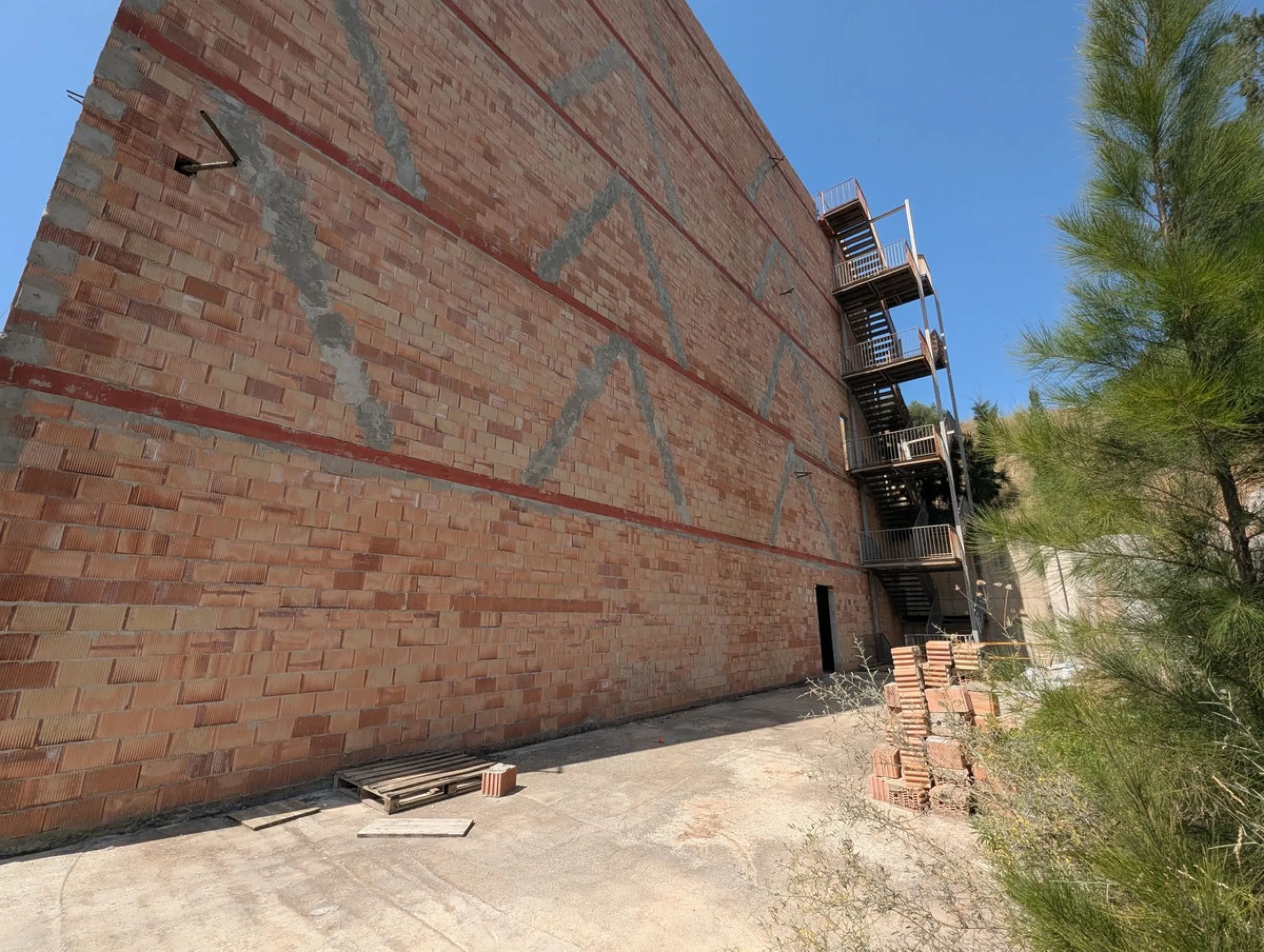 Exceptional Investment Opportunity – Multi-Use Development in Benalmádena