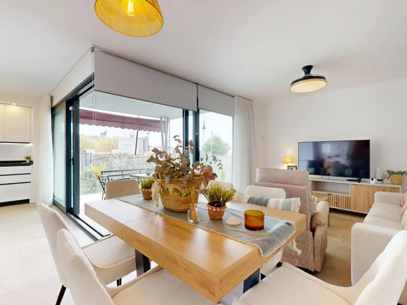 Apartment - Ground Floor Apartment в продаже в Fuengirola, Málaga. В доме 3 спален и 2 ванных комнат. Площадь дома 116 м²
