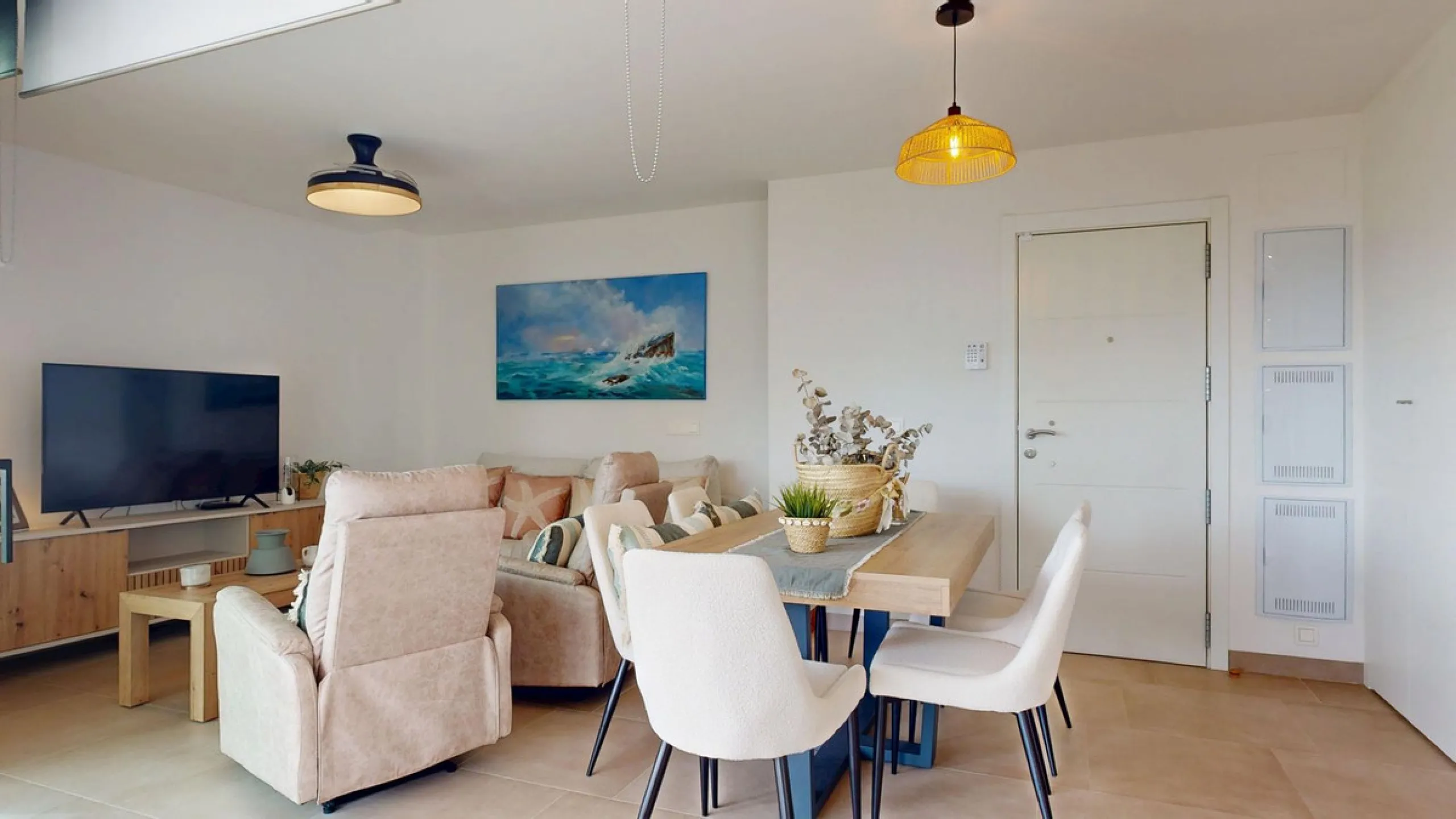 Charming Ground Floor Apartment with 3 Bedrooms in Garden Home, Los Pacos – Fuengirola. Has a Tourist License . ¡¡