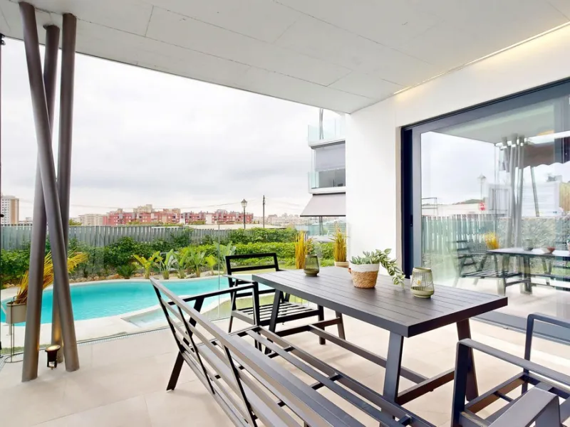 Charming Ground Floor Apartment with 3 Bedrooms in Garden Home, Los Pacos – Fuengirola. Has a Tourist License . ¡¡