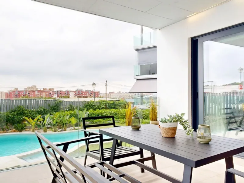 Charming Ground Floor Apartment with 3 Bedrooms in Garden Home, Los Pacos – Fuengirola. Has a Tourist License . ¡¡