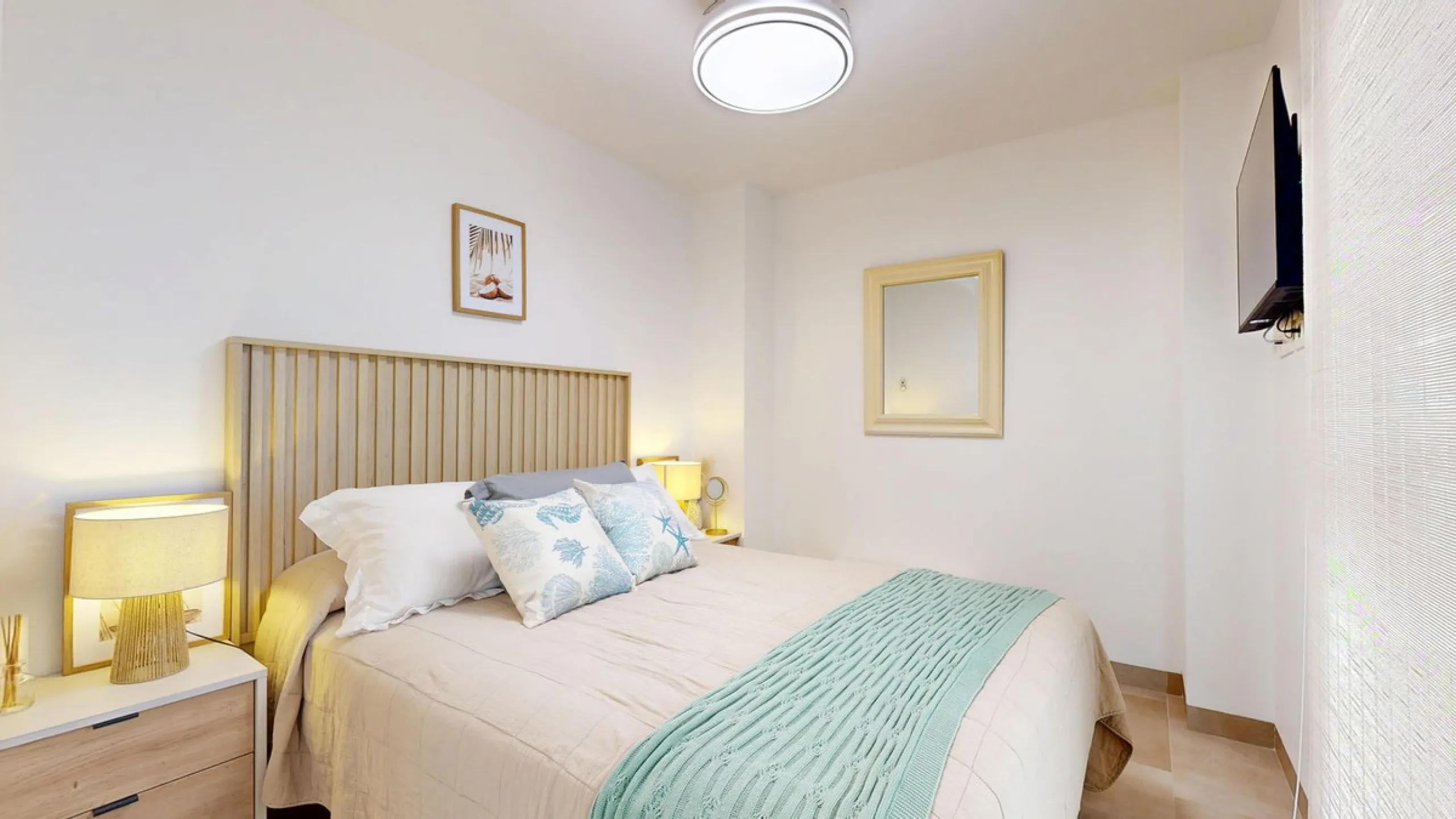 Charming Ground Floor Apartment with 3 Bedrooms in Garden Home, Los Pacos – Fuengirola. Has a Tourist License . ¡¡